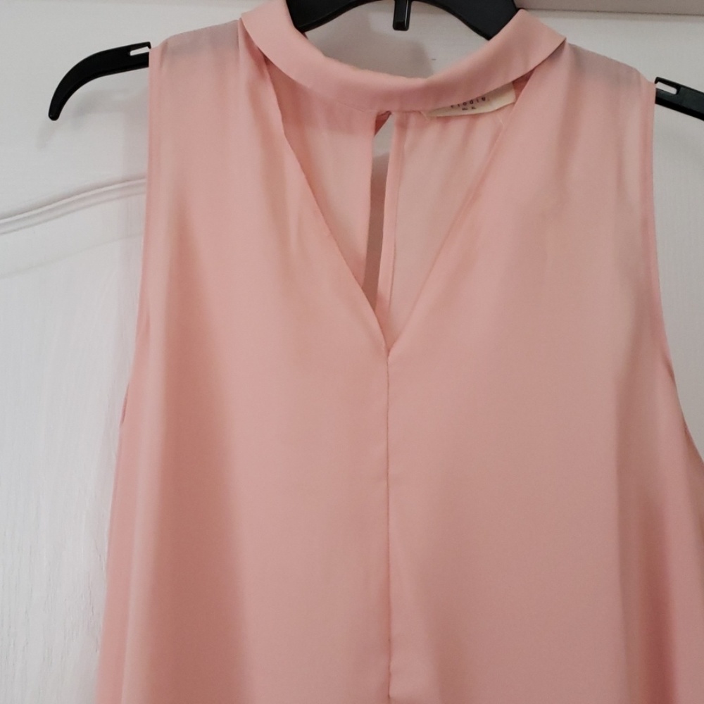 Pink blouse - Picture 2 of 4